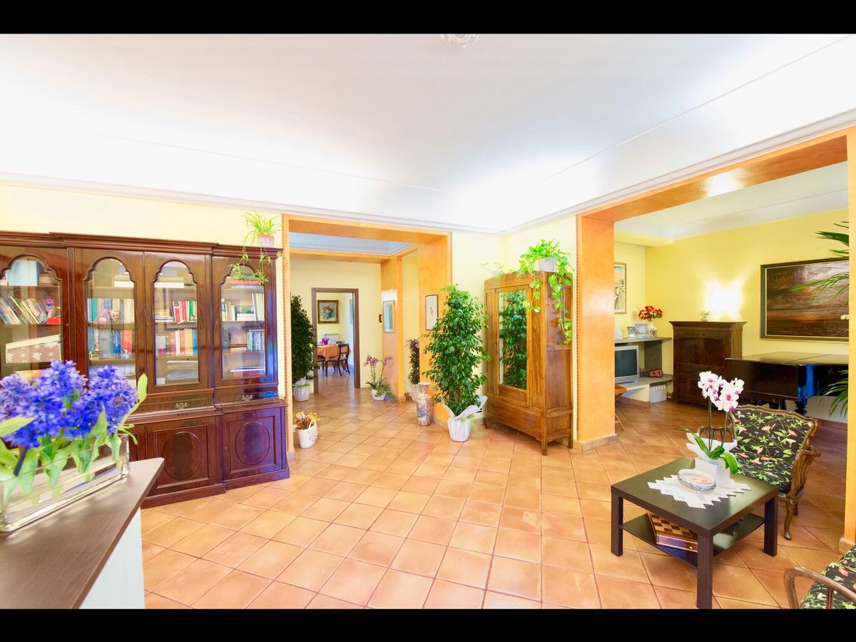 Hôtel Borgo Dei Castelli à Grottaferrata Extérieur photo