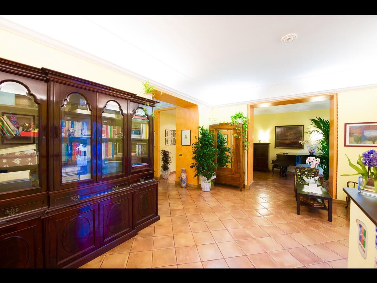 Hôtel Borgo Dei Castelli à Grottaferrata Extérieur photo
