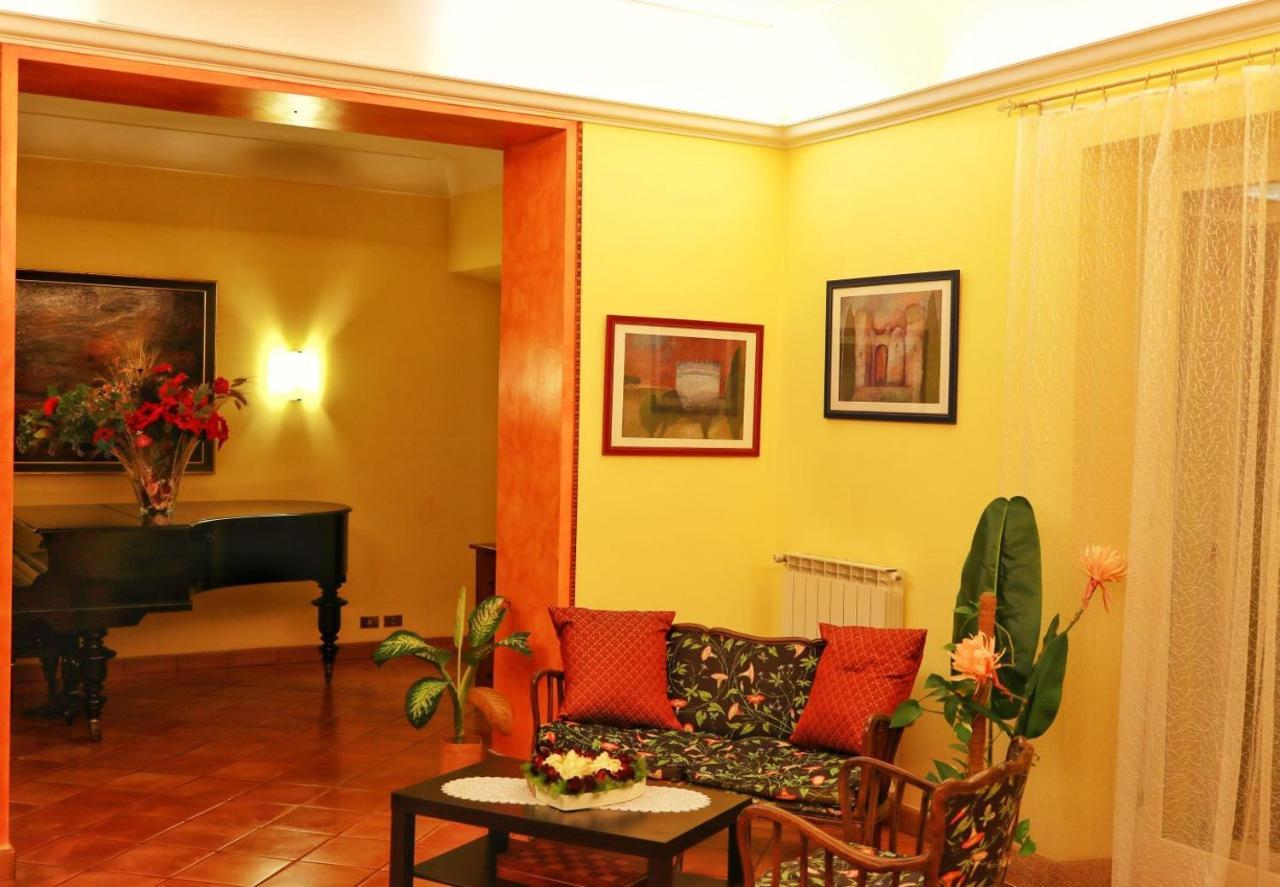 Hôtel Borgo Dei Castelli à Grottaferrata Extérieur photo